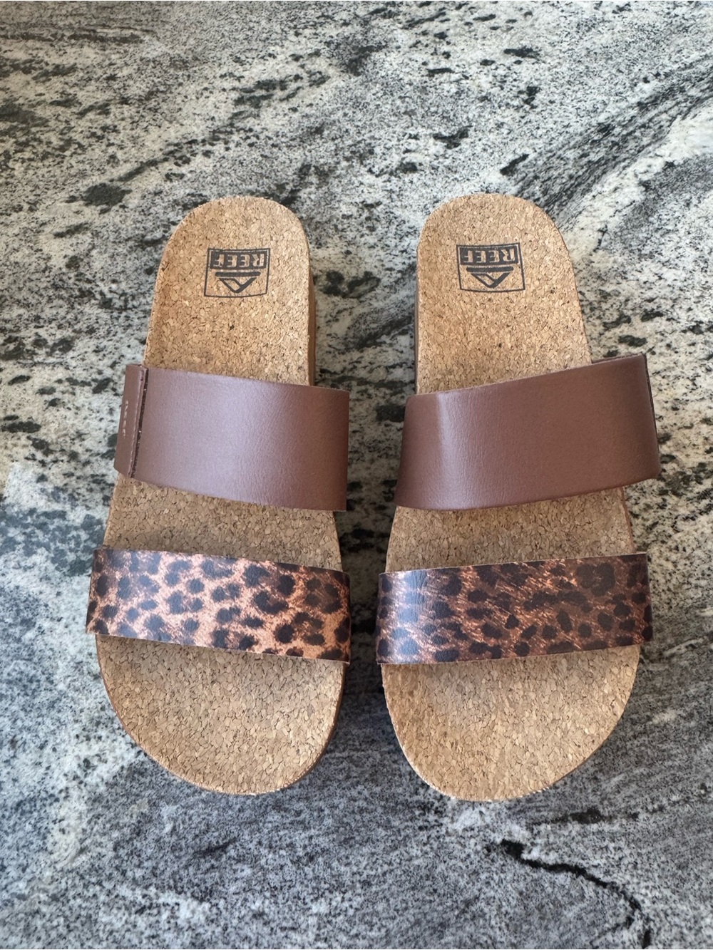 Reef Cushion Vista Hi Sandal in Leopard Brown. Size 7. EUC.